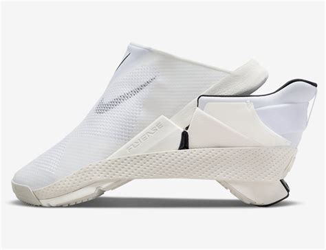 nike slip on weiß|Nike Go Flyease slip on trainers in white .